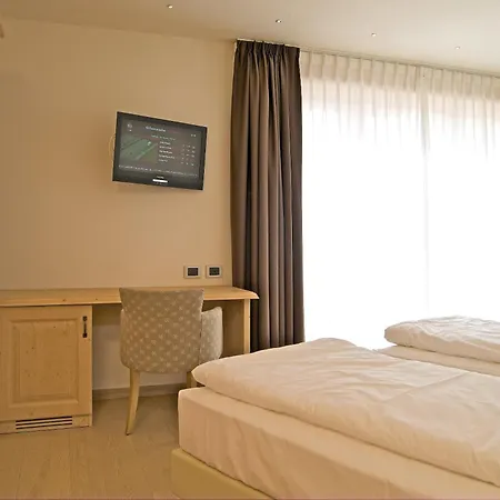 酒店 阿尔巴酒店 3*