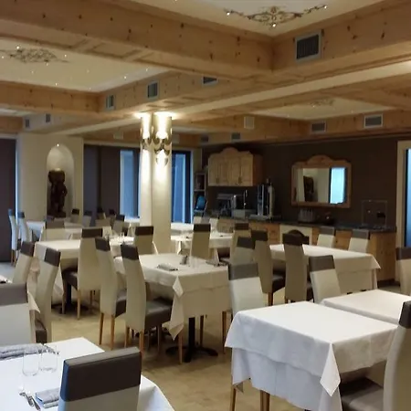 Hotel Alba 3*